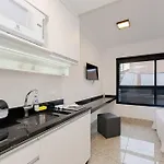Condominio Cwbe Residence